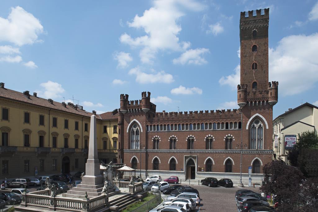 شقة Castello Medici Del Vascello آستي المظهر الخارجي الصورة